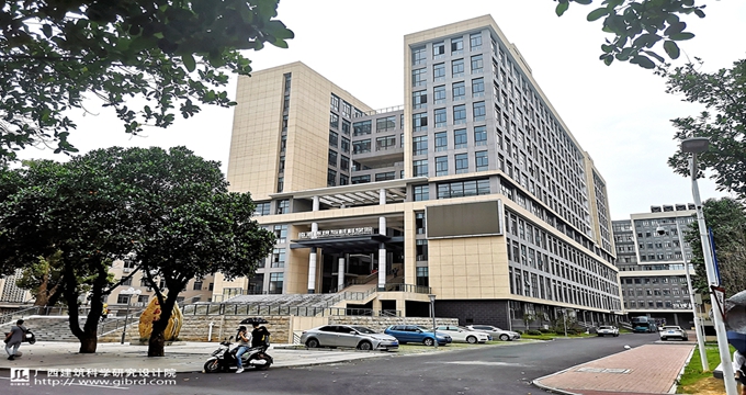 廣西大學文科教學大樓